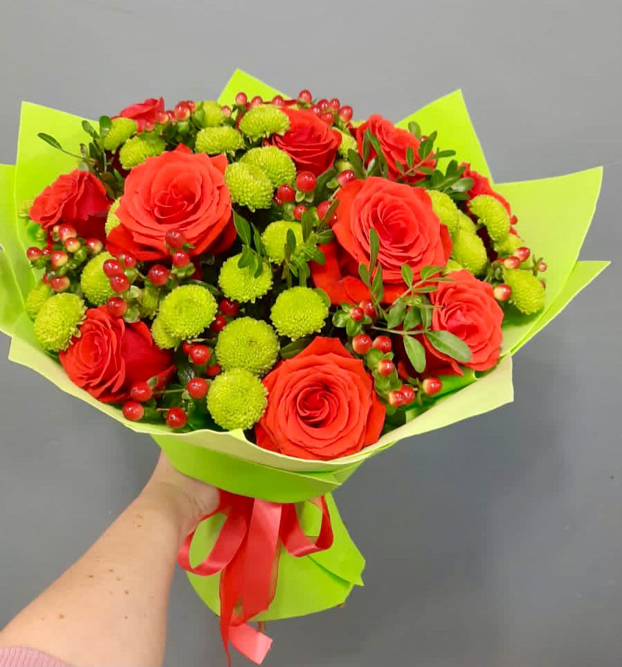 Букет цветов из: Хризантемы и Розы в Козловке Воронежской области