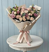 Букет цветов из:  Розы и Лизиантусы в Козловке Воронежской области