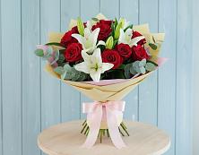 Букет цветов из:  Лилии и Розы в Козловке Воронежской области