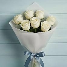 Букет 7 Белых роз Эдлесс Лав в Козловке Воронежской области