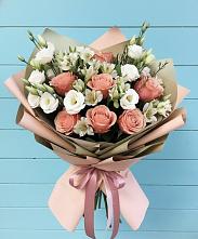 Букет цветов из:  Розы, Альстромерии и Лизиантусы #REPLACE_PRED# Козловке Воронежской области