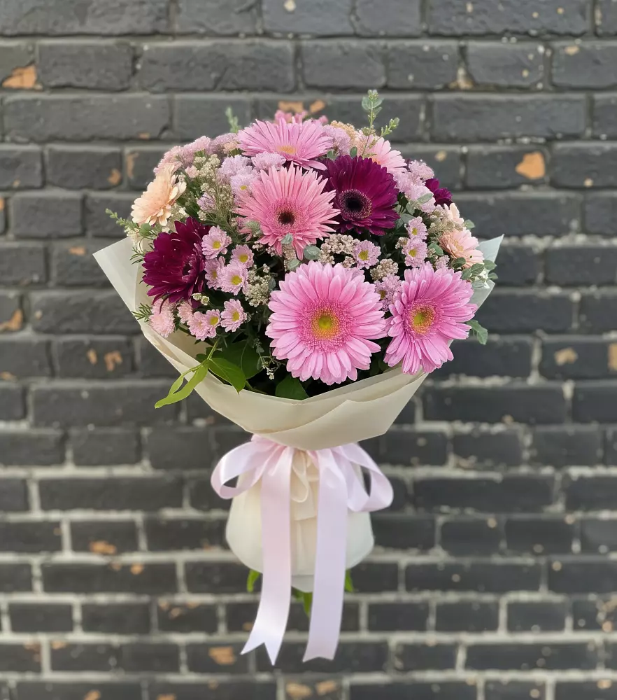 Букет цветов из: Герберы и Хризантемы в Козловке Воронежской области