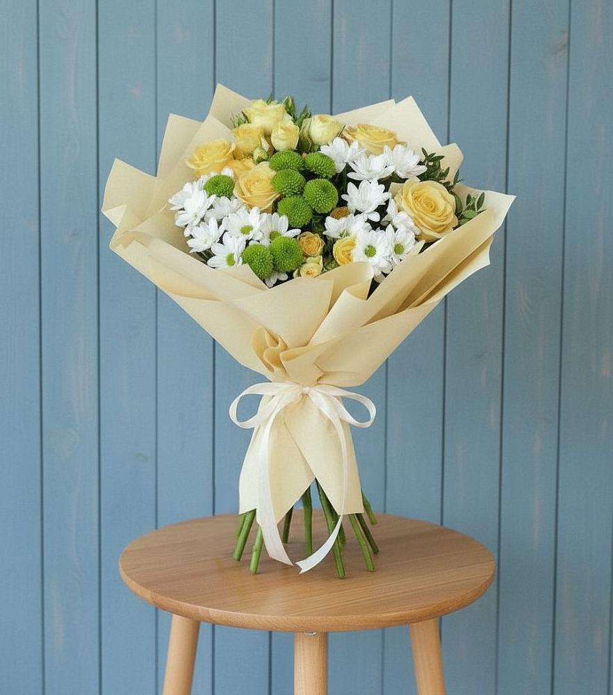 Букет цветов из: Хризантемы и Розы в Козловке Воронежской области