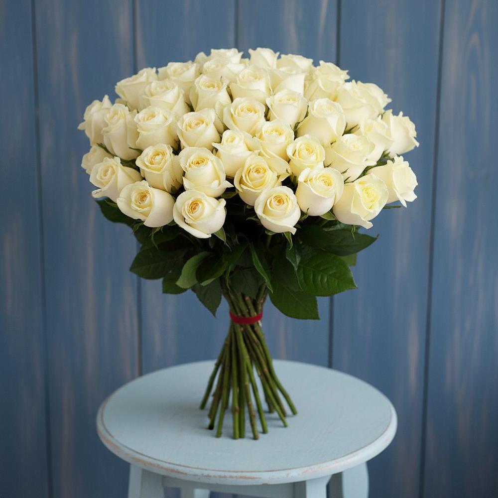 Букет 51 Белая роза Эдлесс Лав в Козловке Воронежской области