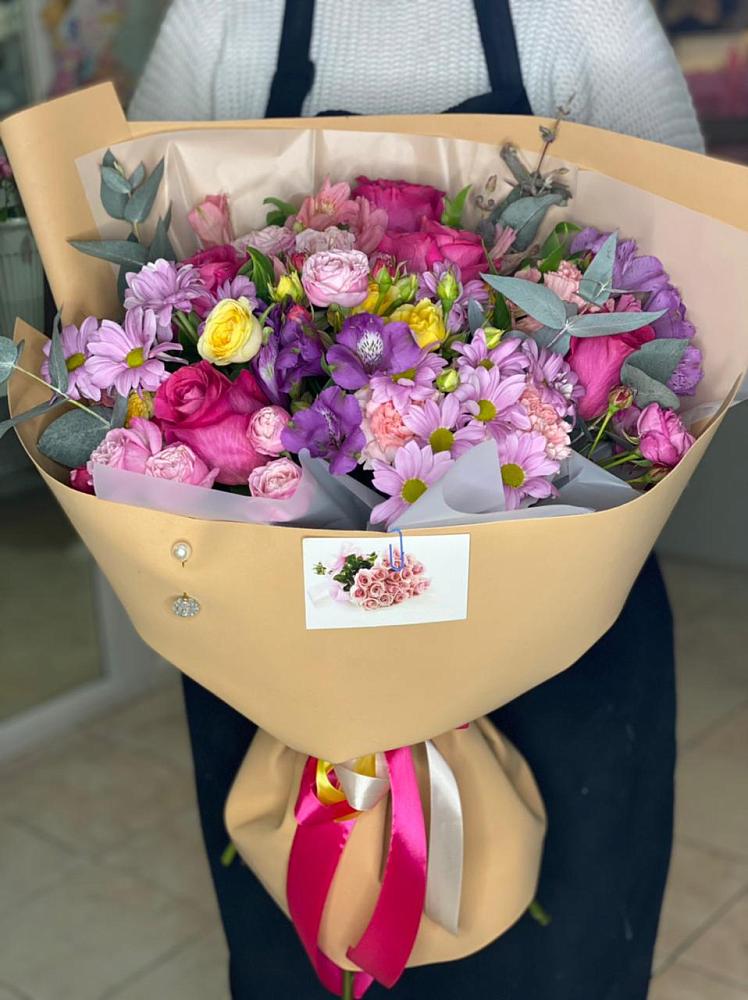 Букет цветов из: Хризантемы, Гвоздики и Альстромерии в Козловке Воронежской области