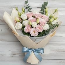 Букет цветов из:  Лизиантусы в Козловке Воронежской области