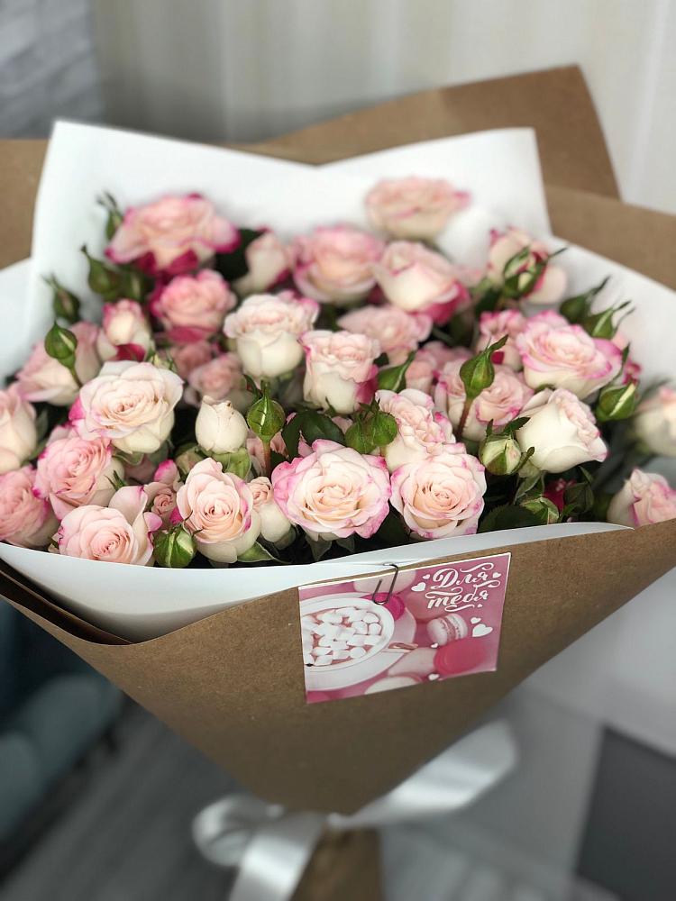 Букет цветов из: Розы в Козловке Воронежской области