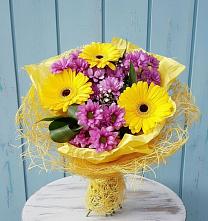 Букет цветов из:  Хризантемы и Герберы в Козловке Воронежской области