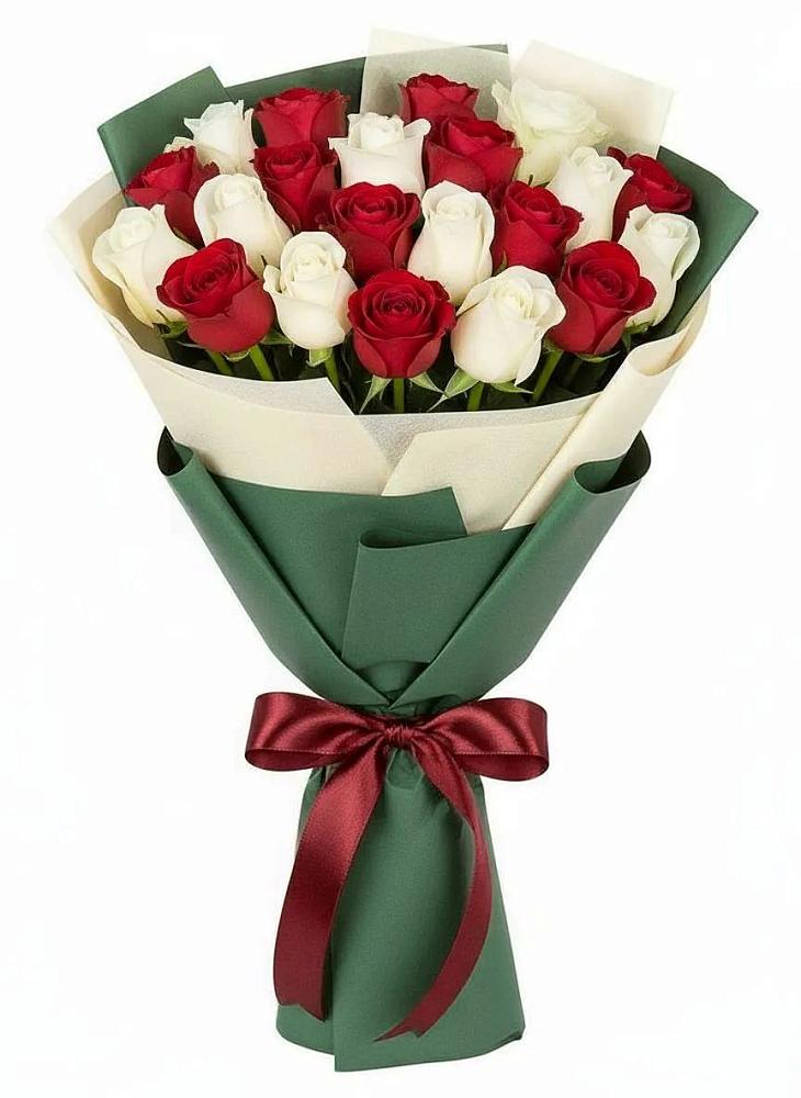 Букет Микс из красных и белых роз в Козловке Воронежской области