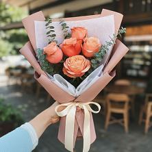 Букет цветов из:  Розы в Козловке Воронежской области