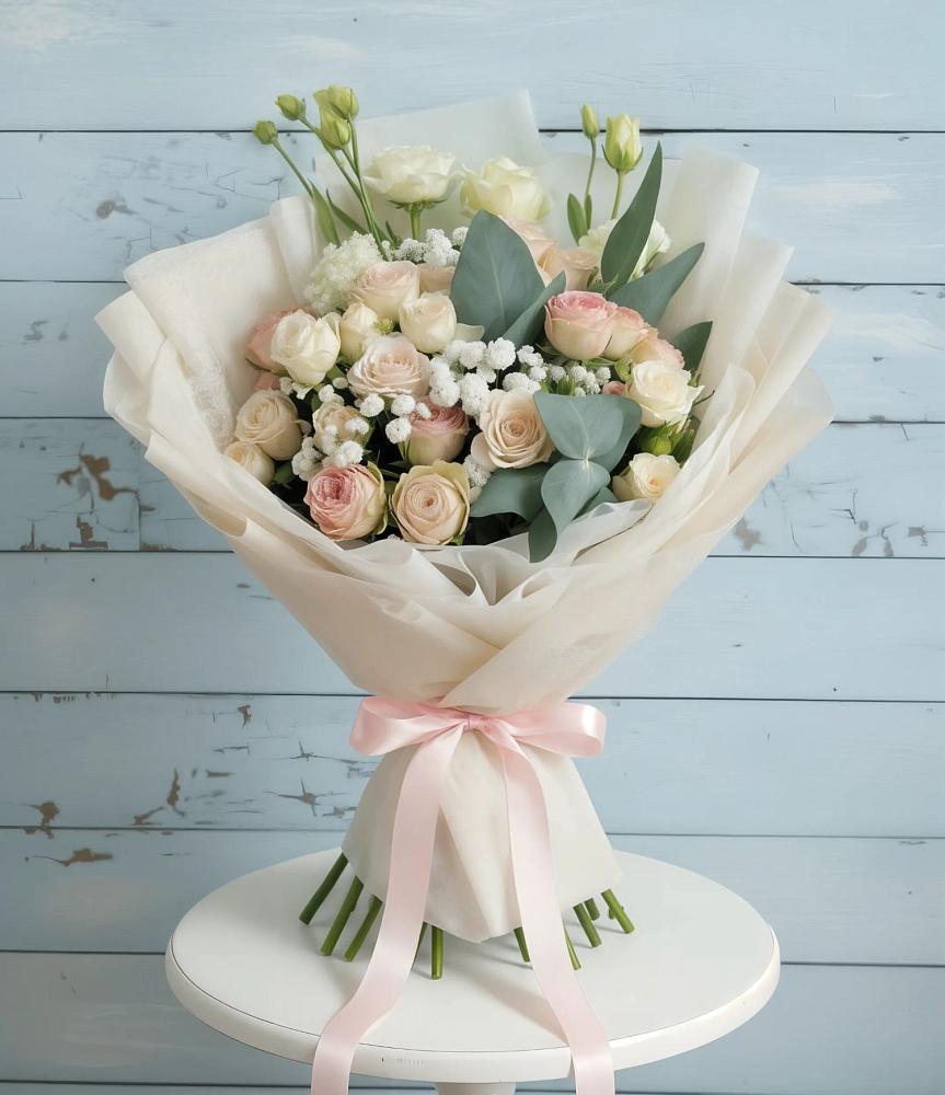 Букет цветов из: Розы и Лизиантусы в Козловке Воронежской области