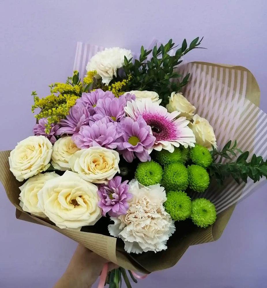 Букет цветов из: Хризантемы, Розы, Гвоздики и Герберы в Козловке Воронежской области