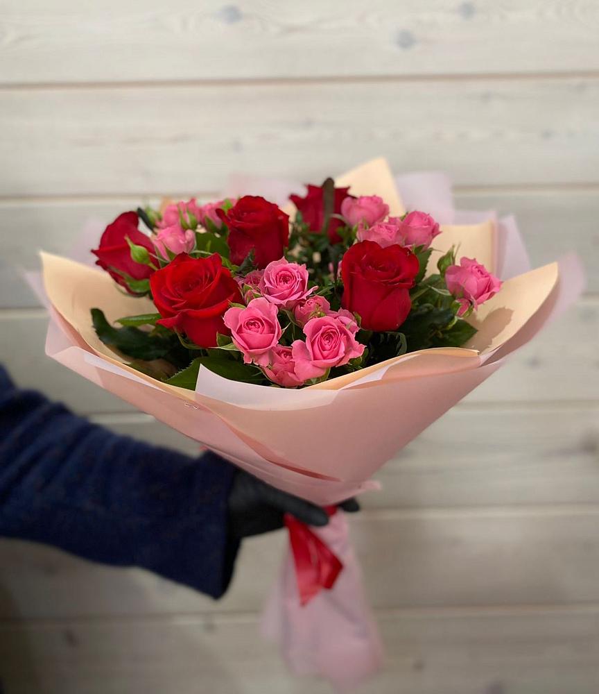 Букет цветов из: Розы в Козловке Воронежской области