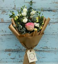 Букет цветов из:  Розы и Лизиантусы в Козловке Воронежской области