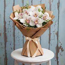 Букет цветов из:  Орхидеи и Розы в Козловке Воронежской области